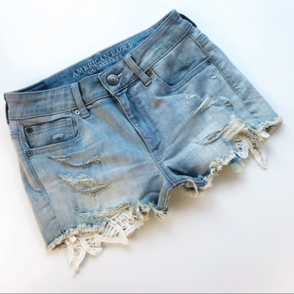 American Eagle light wash jean shorts